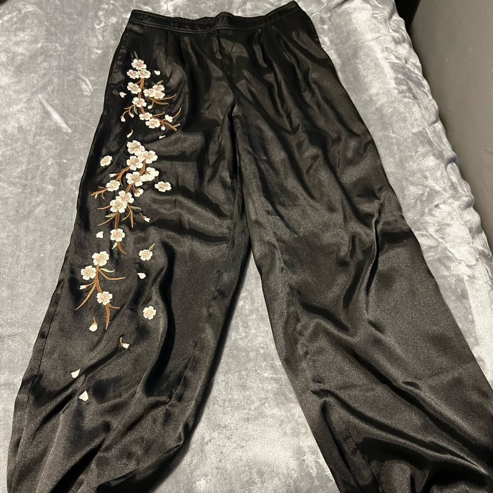 Silky pants - Picture 2 of 7